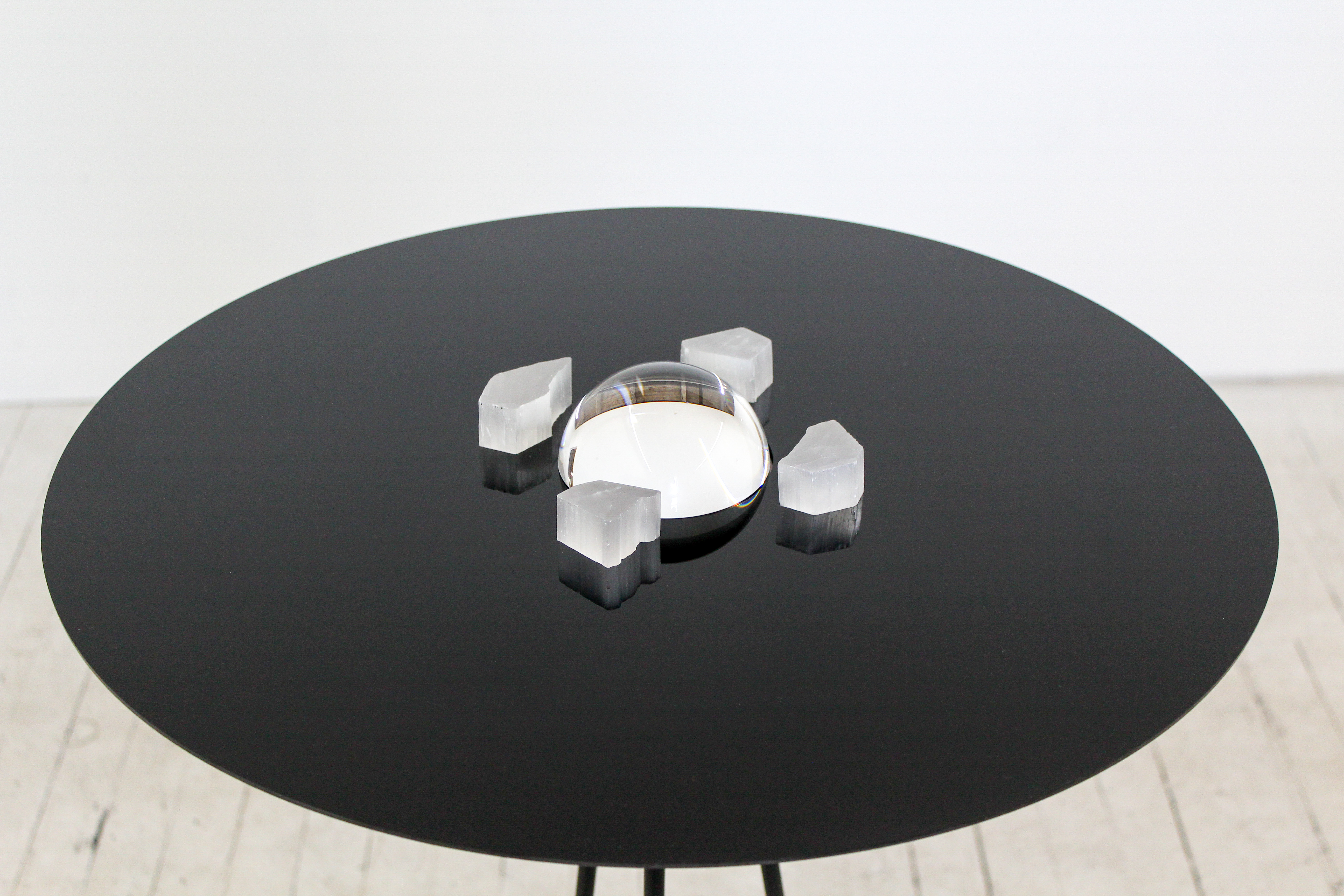 Monad Device v1